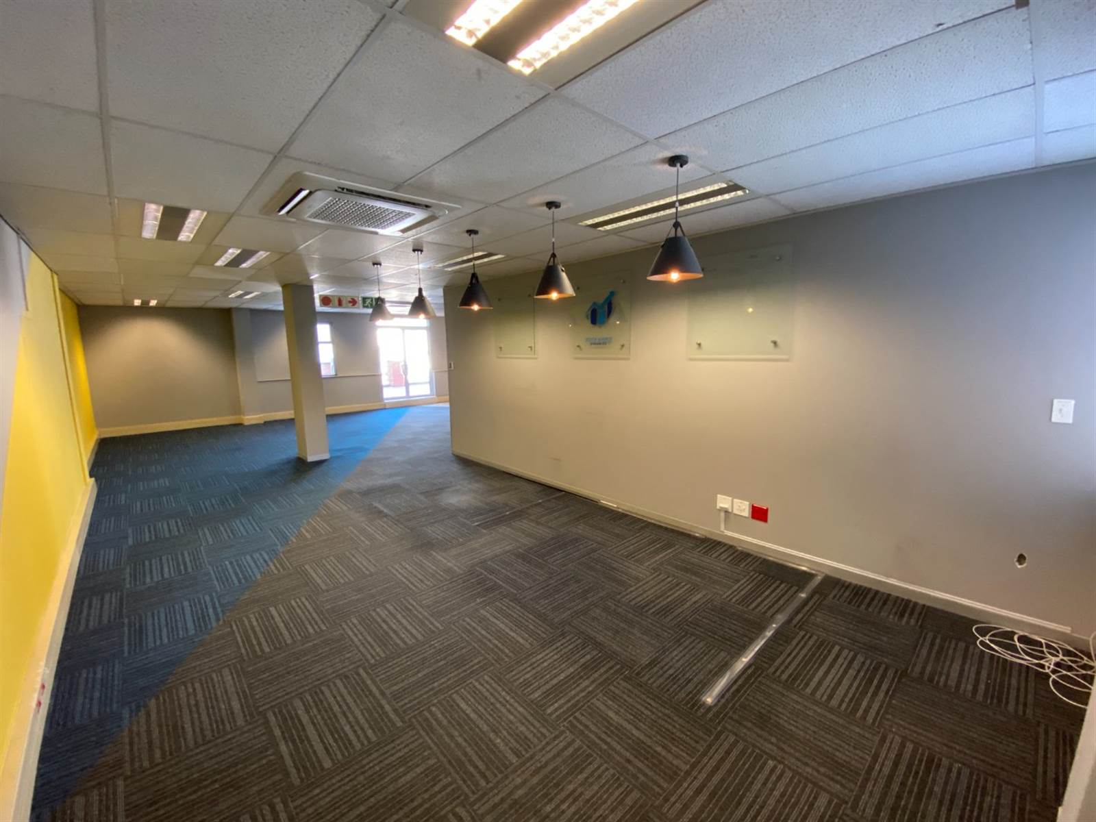 434  m² Office Space in Menlyn photo number 1