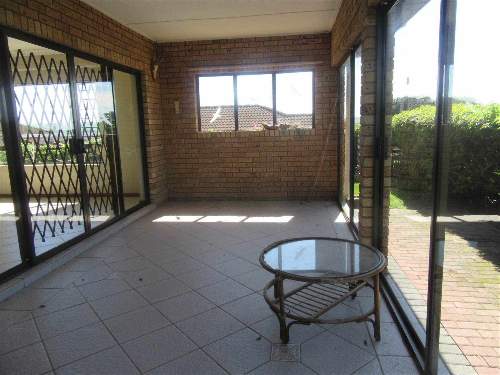 3 Bed Townhouse in Scottburgh Central photo number 18