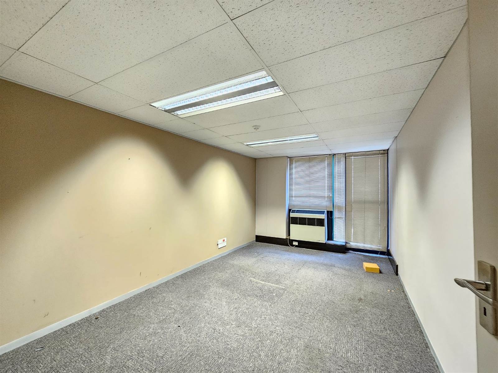 600  m² Office Space in Constantia Kloof photo number 6