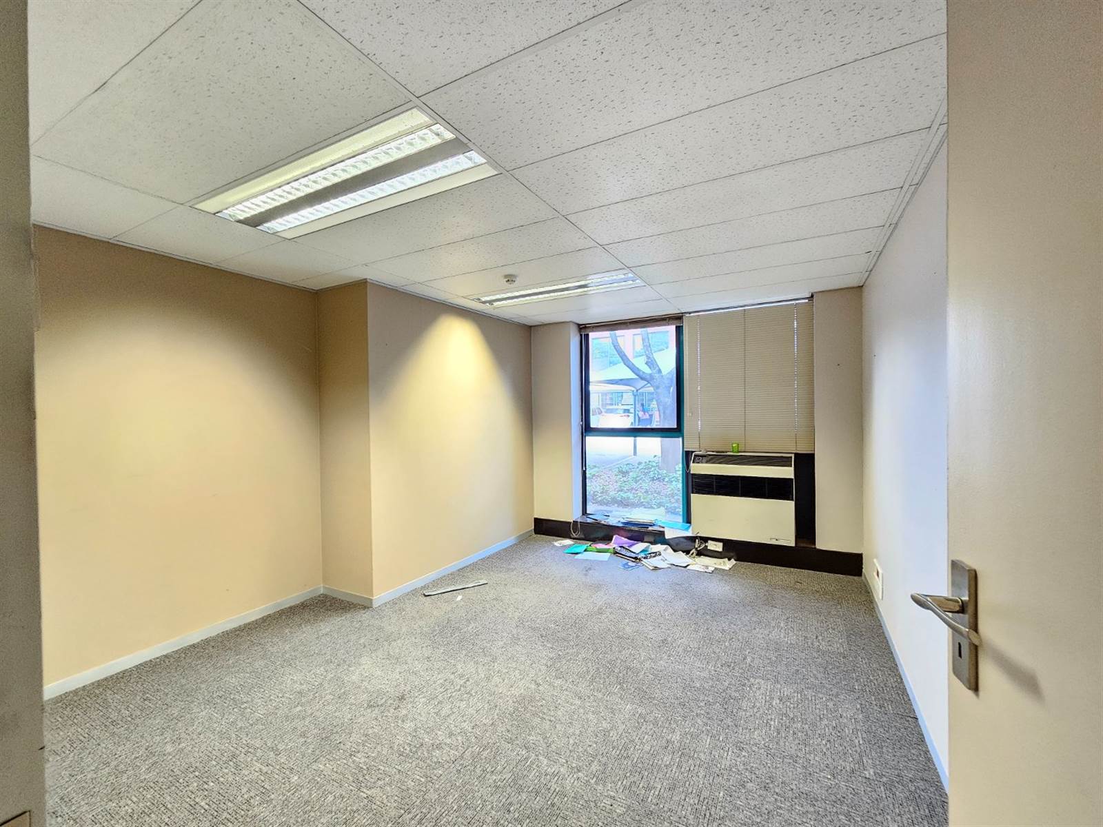 600  m² Office Space in Constantia Kloof photo number 9