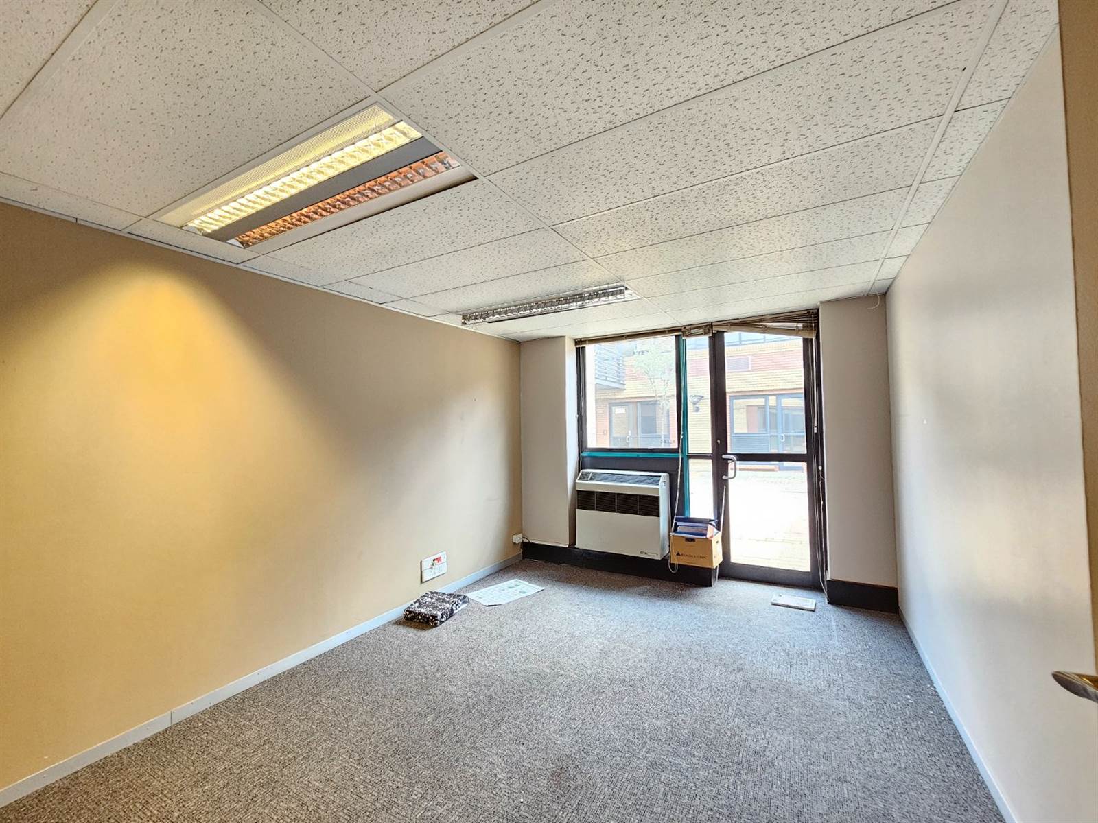 600  m² Office Space in Constantia Kloof photo number 10