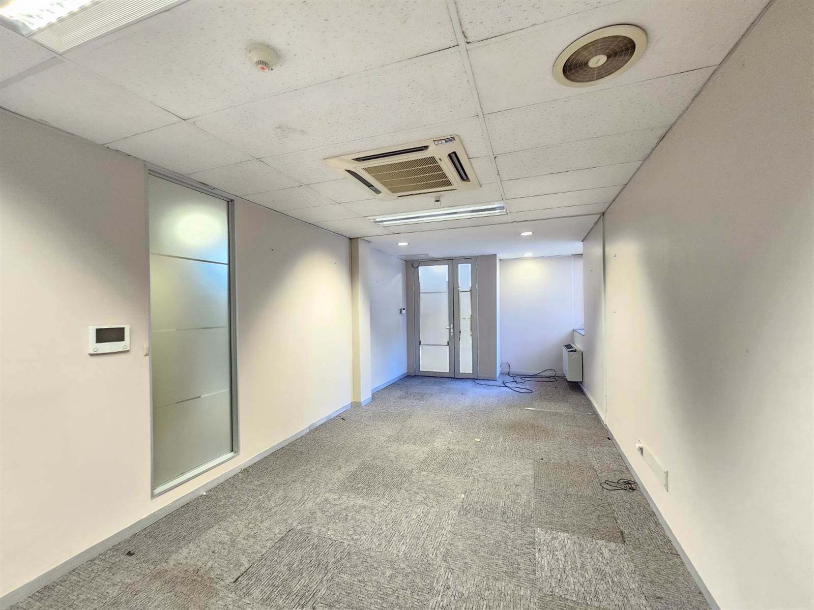 600  m² Office Space in Constantia Kloof photo number 19