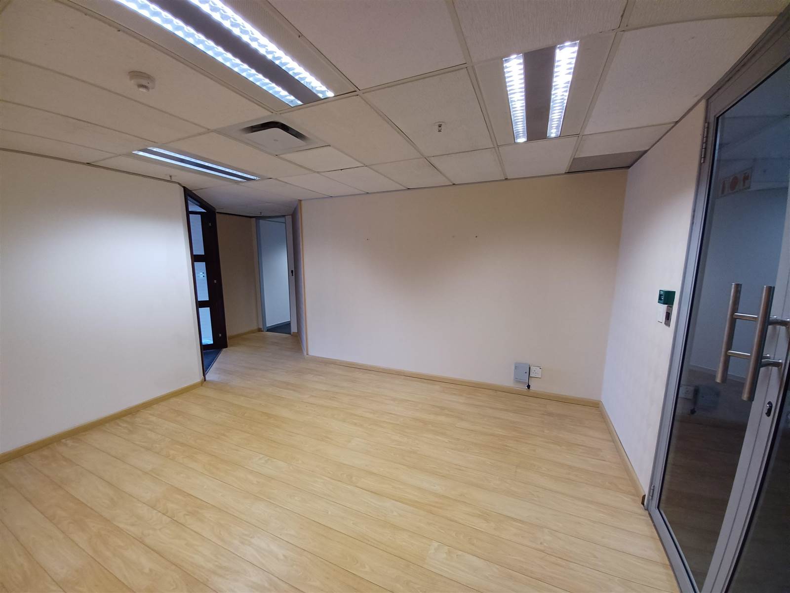 268  m² Commercial space in Sandown photo number 10