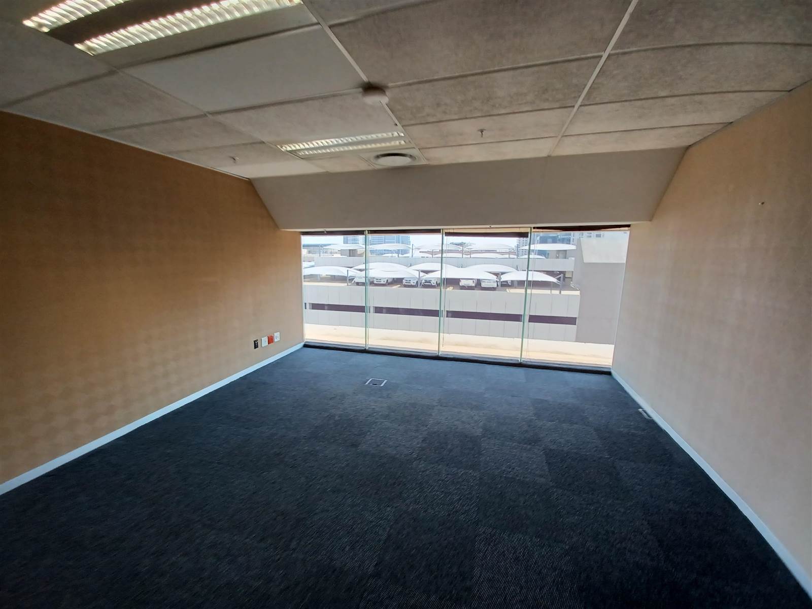 268  m² Commercial space in Sandown photo number 14