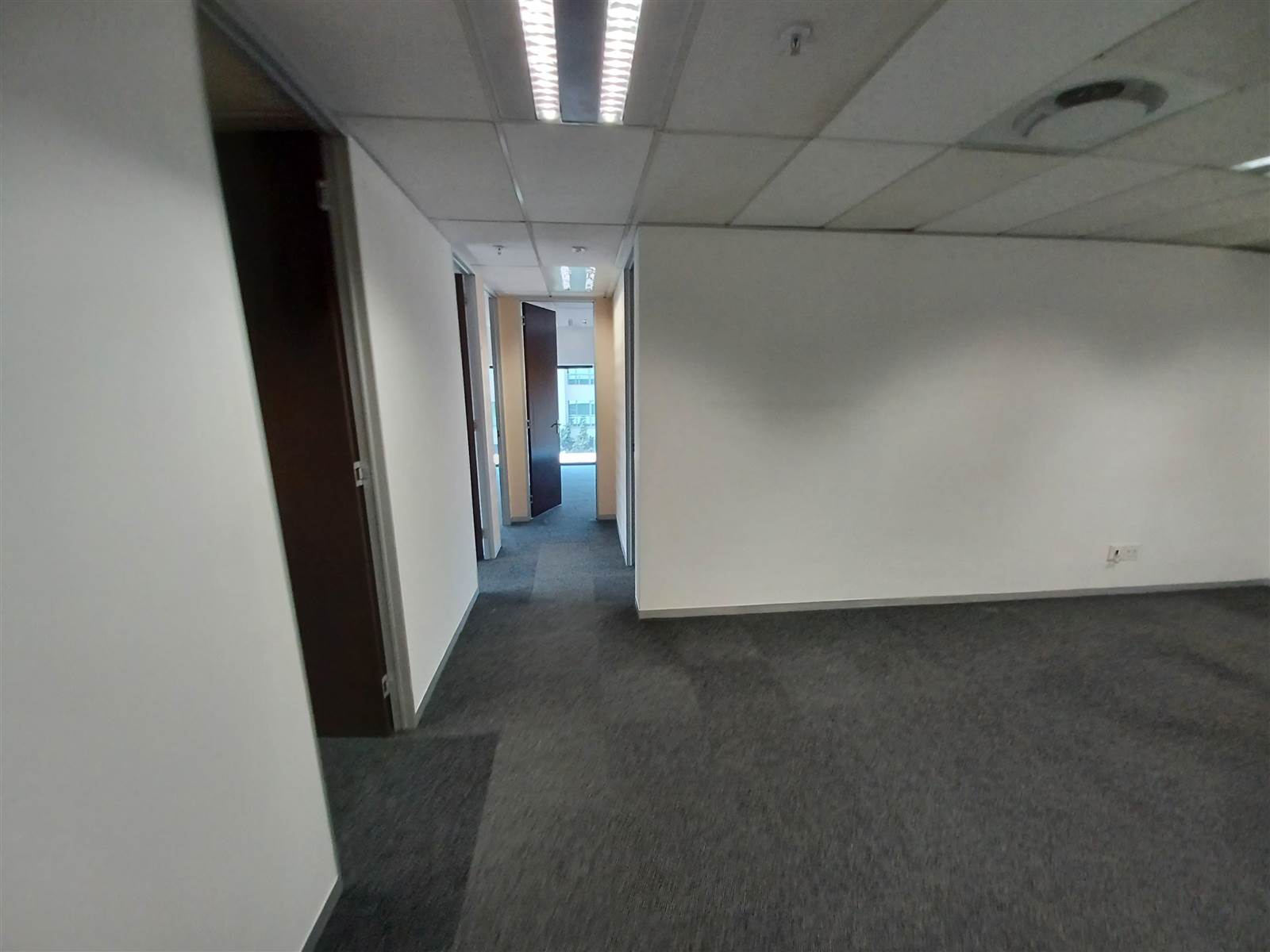 268  m² Commercial space in Sandown photo number 27