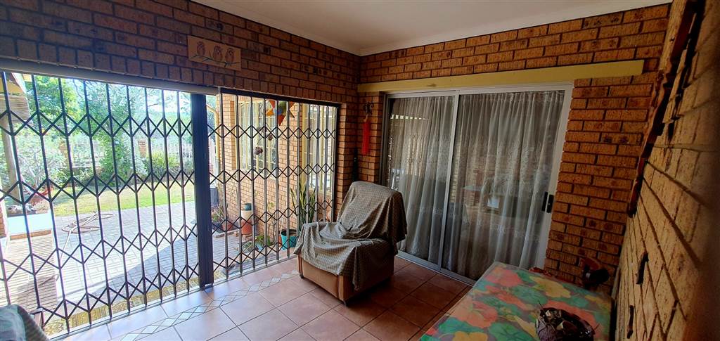 3 Bed House in Modimolle photo number 10