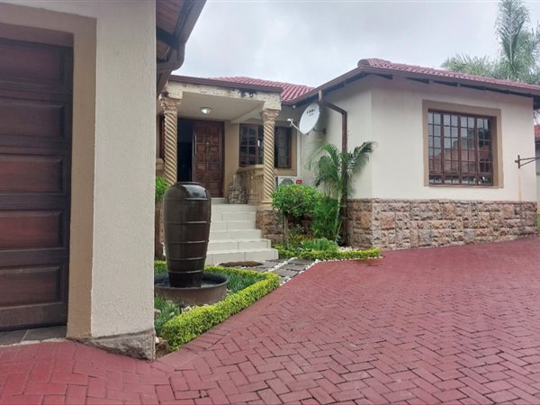 3 Bedroom House 3 Bedroom House