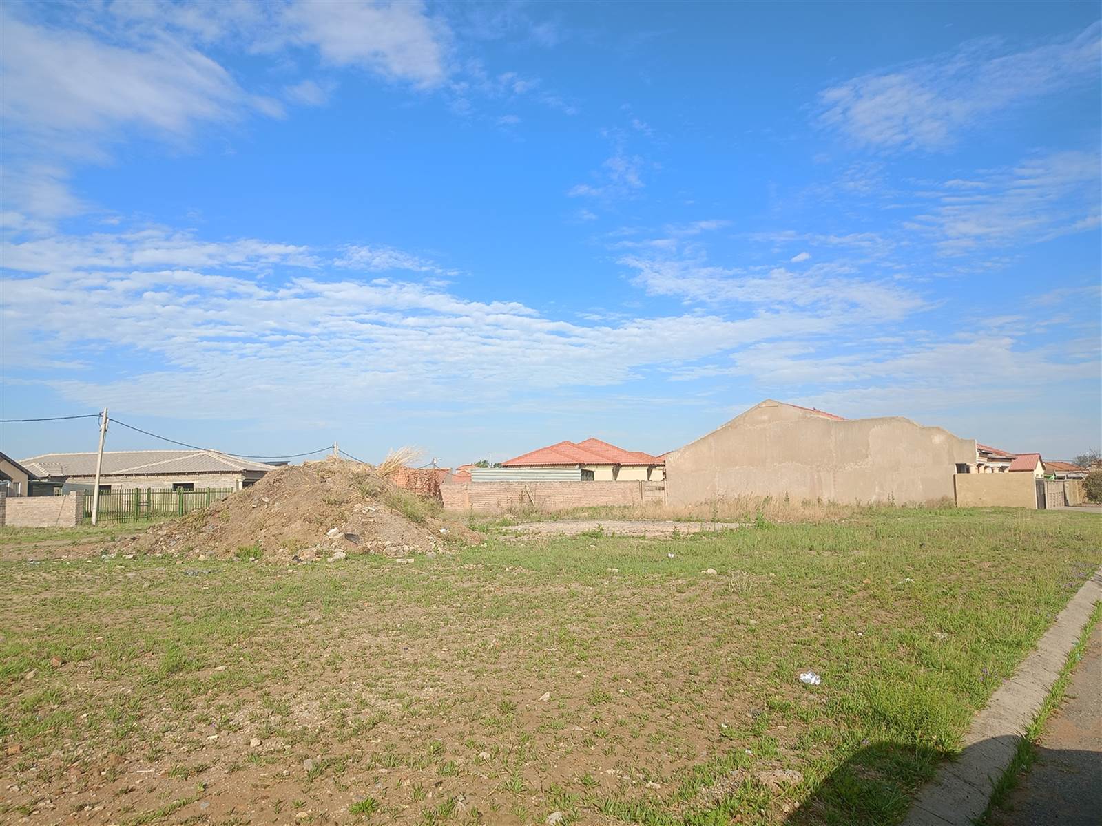 535 m² Land available in Unitas Park photo number 1