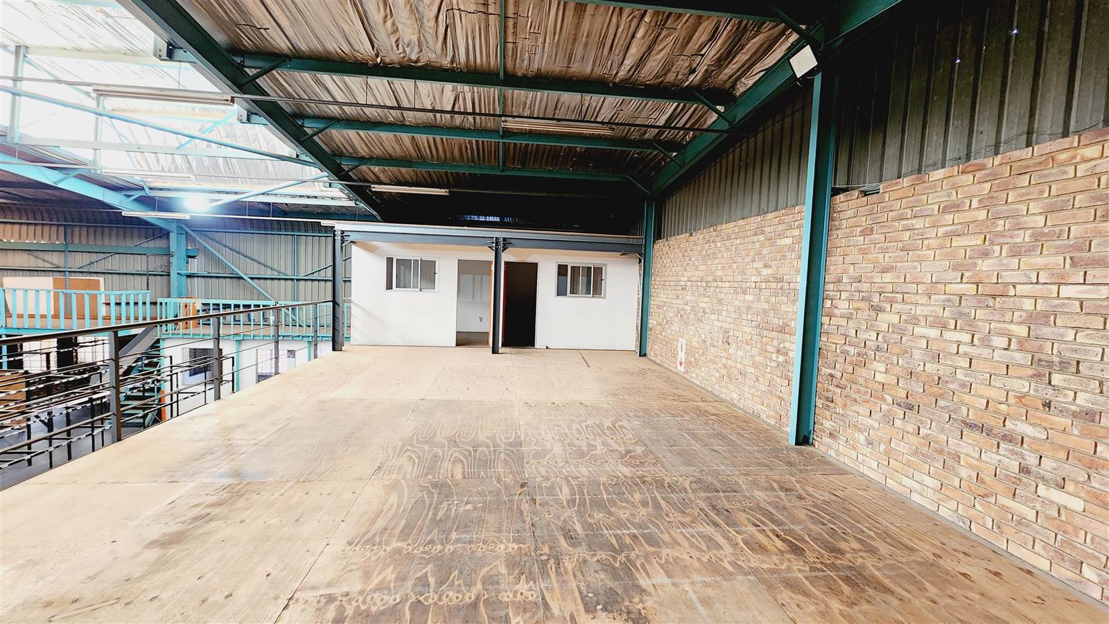 990  m² Industrial space in Kya Sands photo number 18