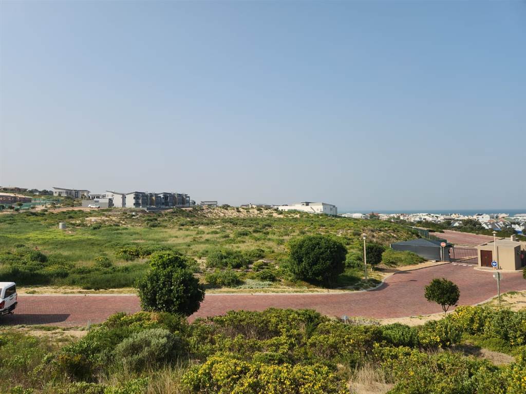 780 m² Land available in Stilbaai photo number 4