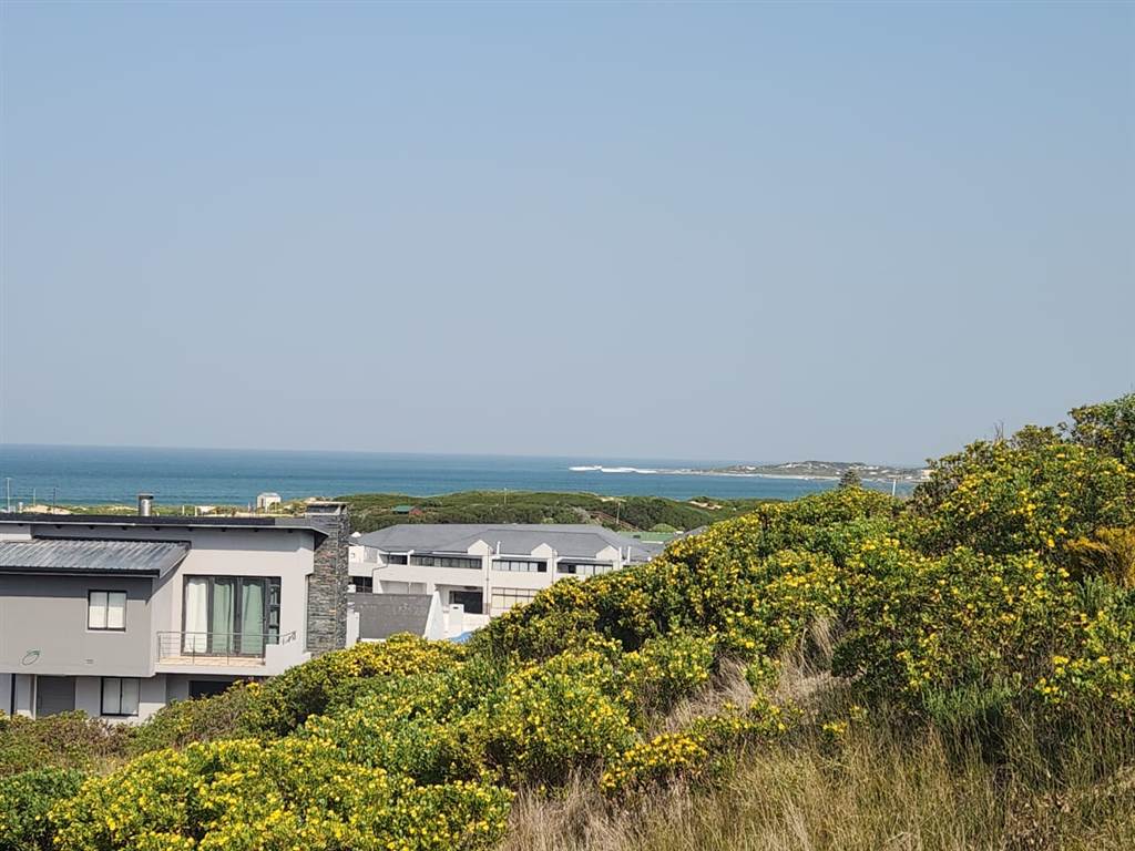 780 m² Land available in Stilbaai photo number 1