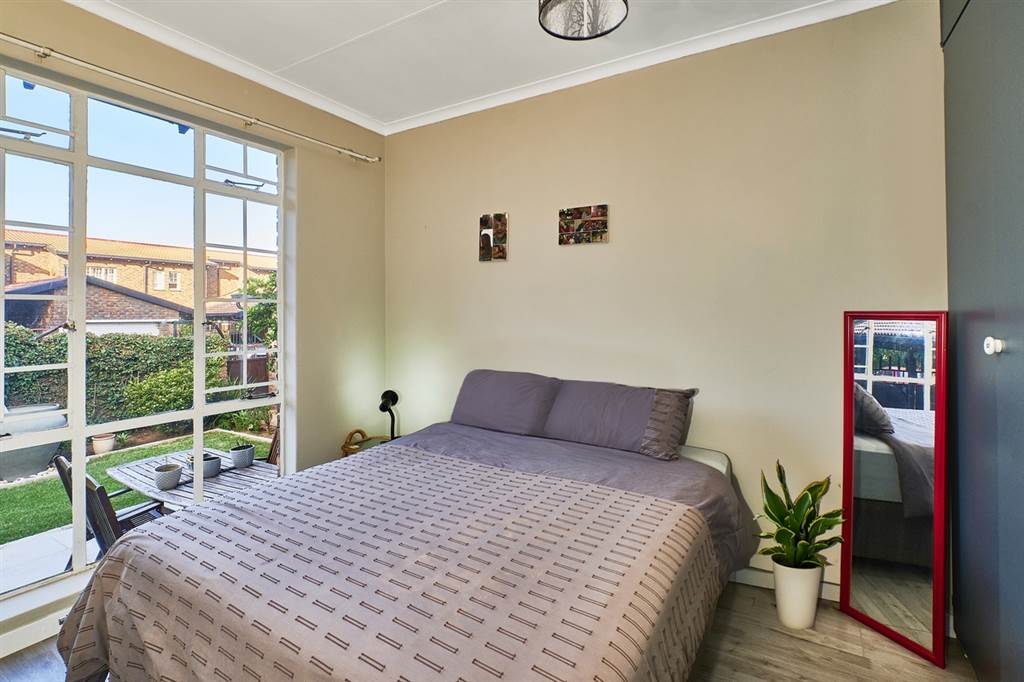 3 Bed Townhouse in Randpark Ridge photo number 14