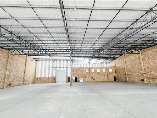 1 587  m² Industrial space