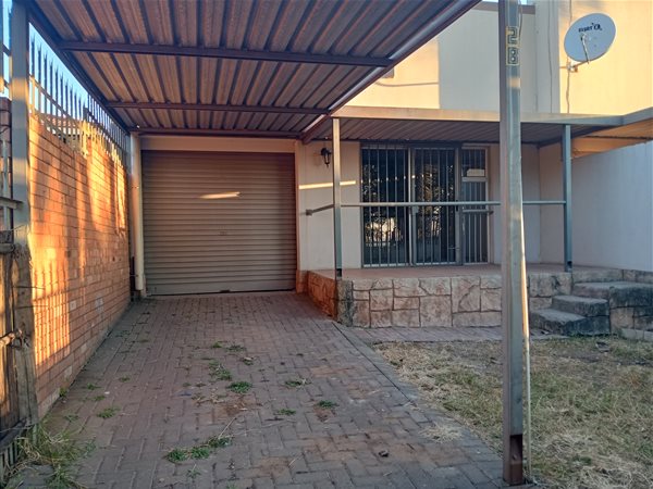 2 Bedroom Townhouse 2 Bedroom Townhouse