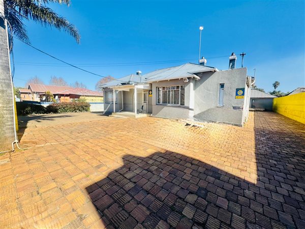 9 Bedroom House 9 Bedroom House