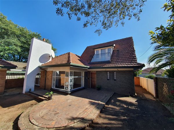 3 Bedroom House 3 Bedroom House