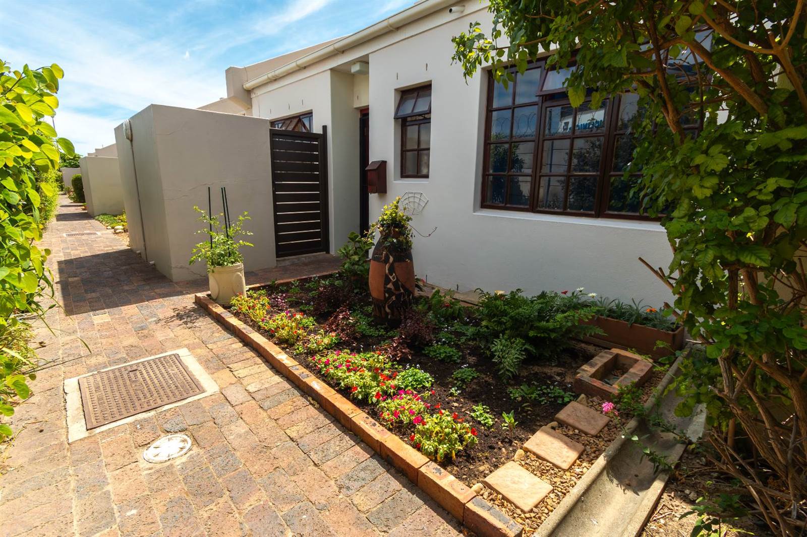2 Bed Townhouse in Bizweni photo number 3