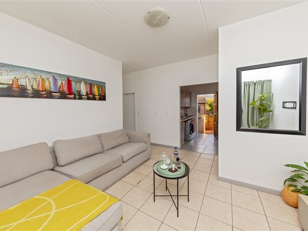 2 Bed Townhouse in Wilgeheuwel