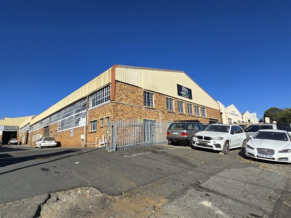 550 m² Industrial space 550 m² Industrial space