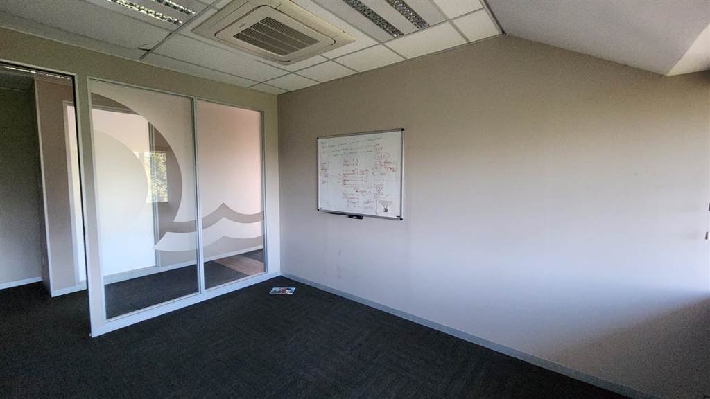3757  m² Commercial space in Centurion CBD photo number 2