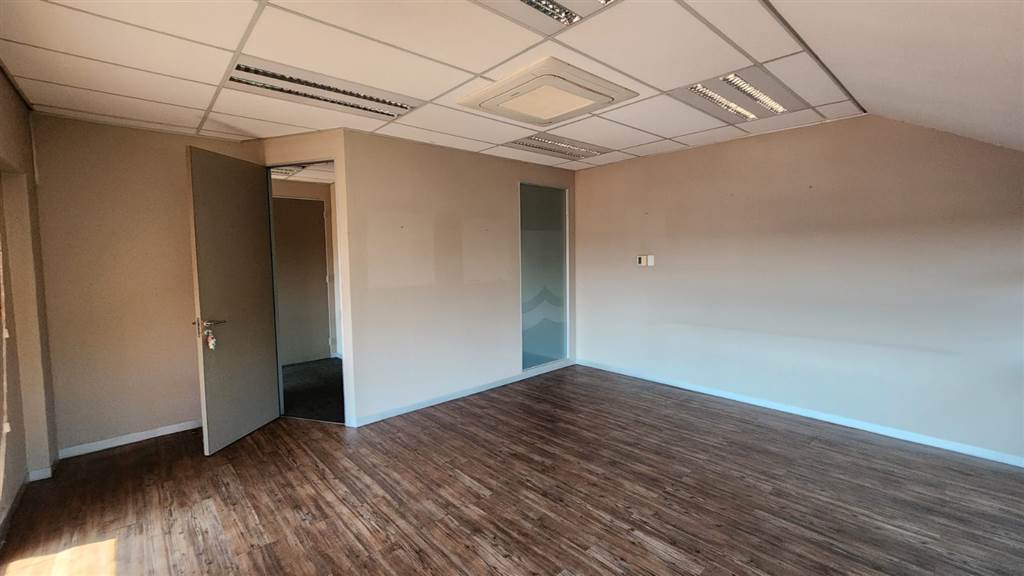3757  m² Commercial space in Centurion CBD photo number 15