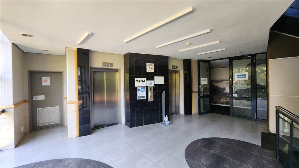 3757  m² Commercial space in Centurion CBD photo number 30