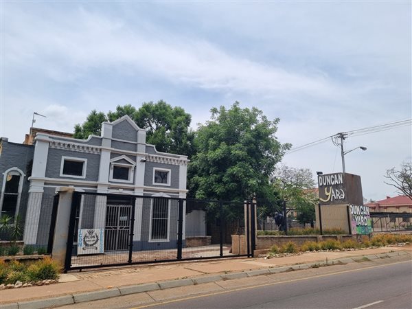 71  m² Commercial space in Hatfield