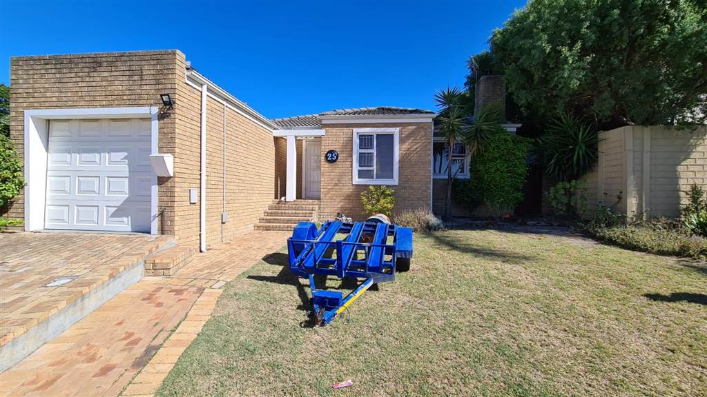 2 Bed Townhouse in Protea Heights photo number 1