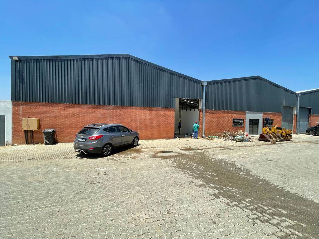 718  m² Industrial space in Roodepoort Central photo number 11