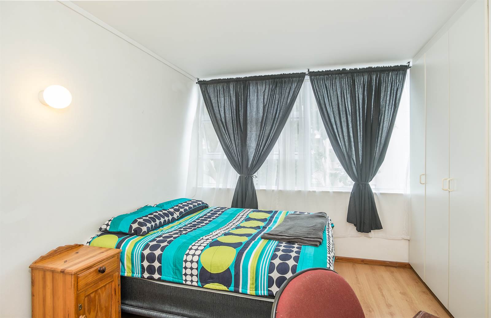 1 Bed Apartment in Wynberg Upper photo number 6