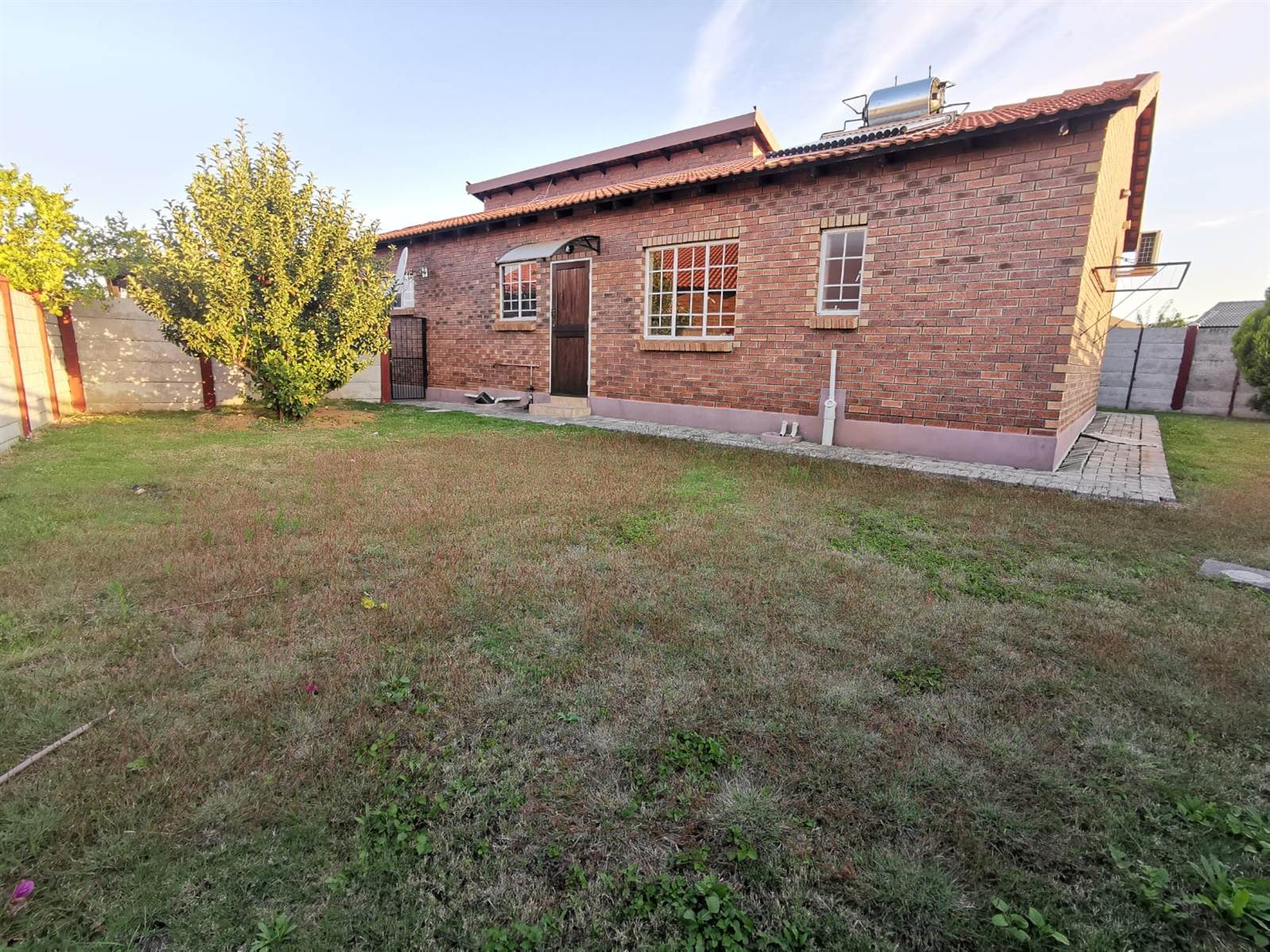 3 Bed House in Waterval East photo number 11
