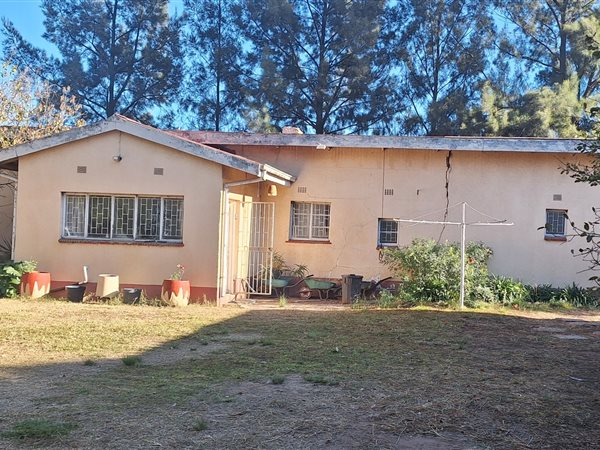 8.6 ha Smallholding 8.6 ha Smallholding