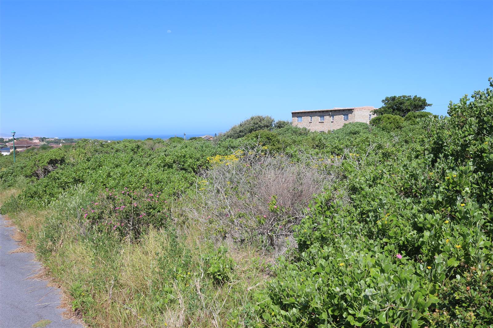 750 m² Land available in Port Alfred photo number 5