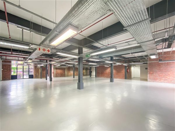 427  m² Commercial space