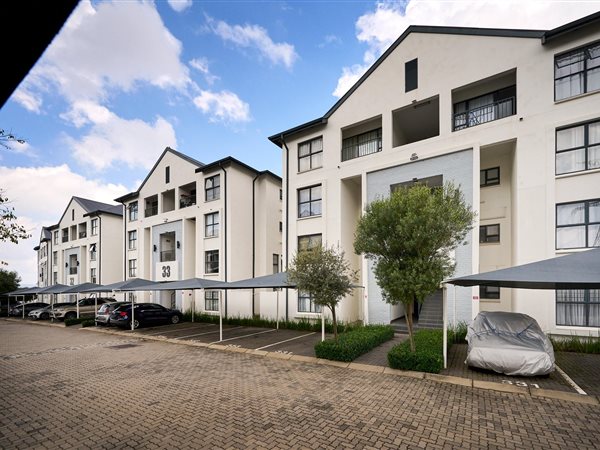 3 Bedroom Apartment 3 Bedroom Apartment