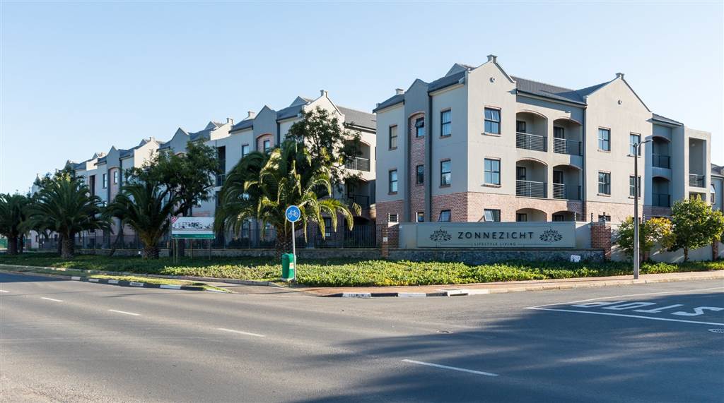 1 Bed Apartment in Durbanville Central photo number 28