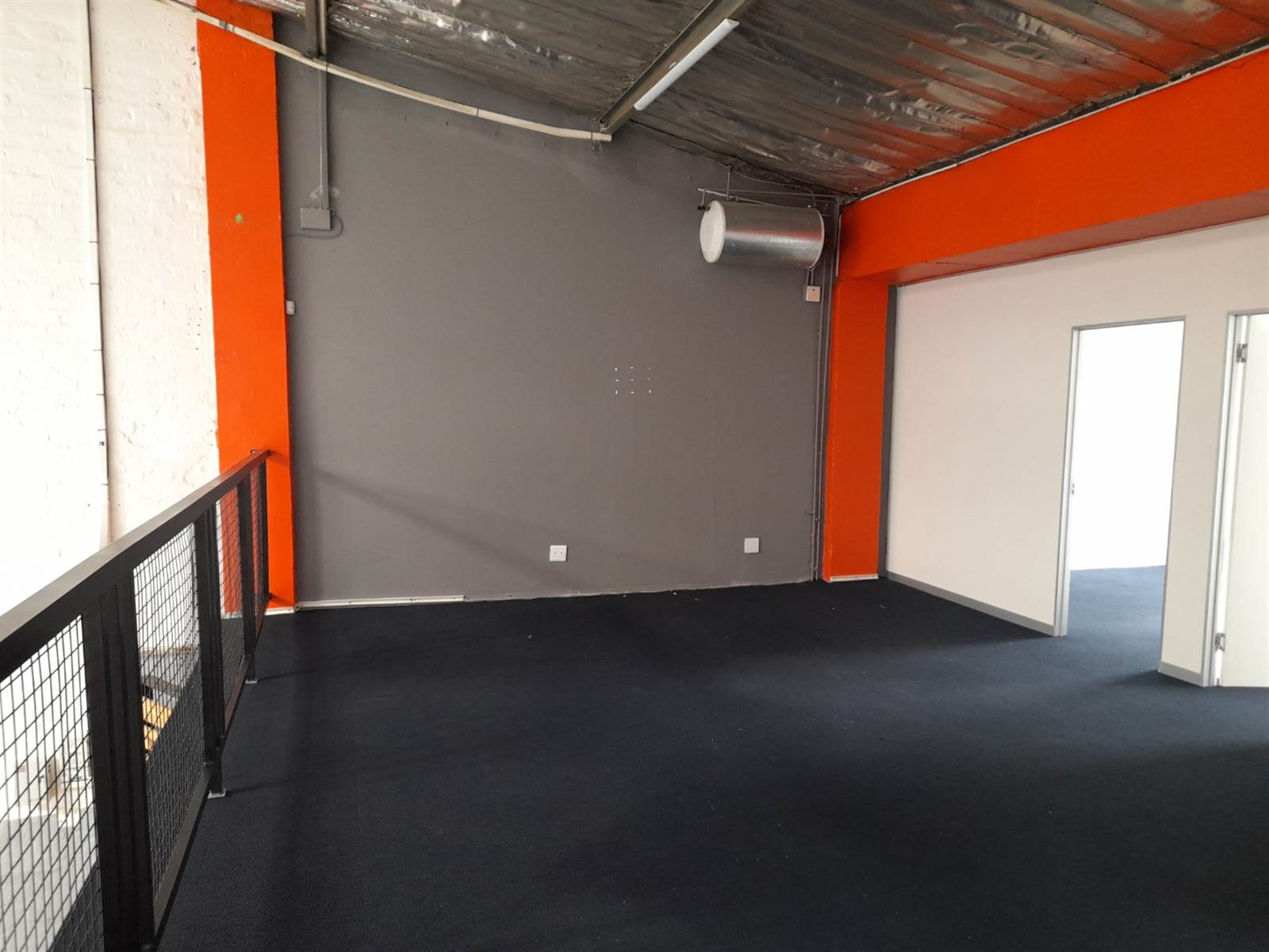 460  m² Commercial space in Spartan photo number 13