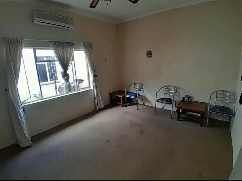 3 Bed House in Klerksdorp photo number 8