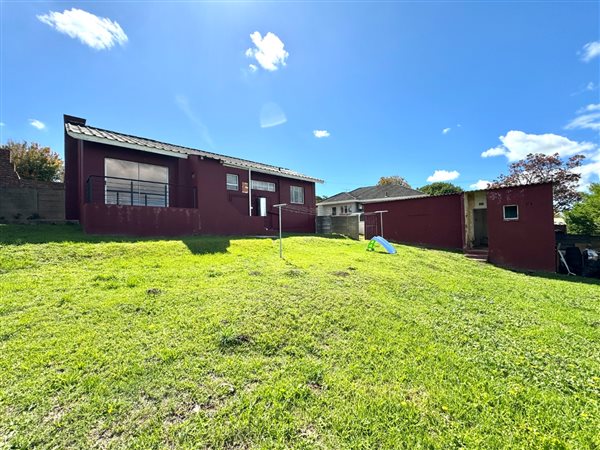 3 Bedroom House 3 Bedroom House