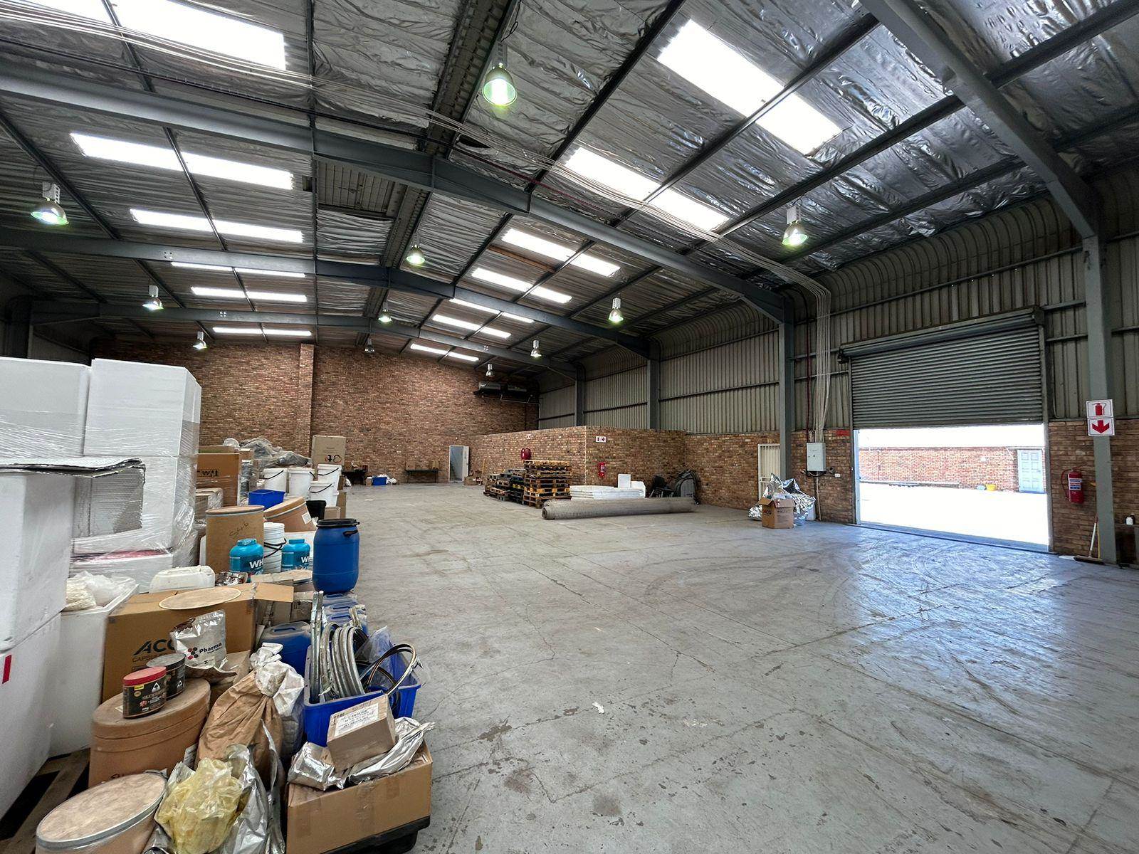 1500  m² Industrial space in Spartan photo number 8