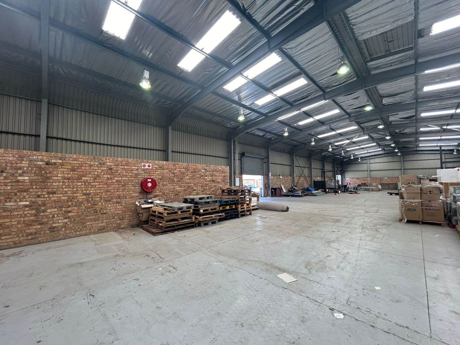 1500  m² Industrial space in Spartan photo number 9