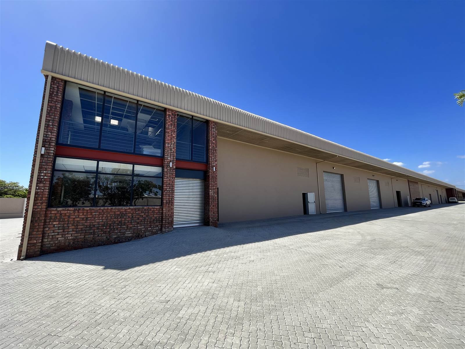 3000  m² Industrial space in Epping photo number 1
