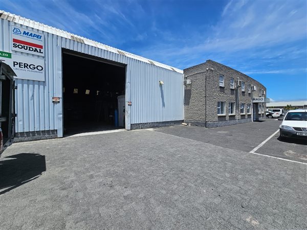 1 150  m² Industrial space