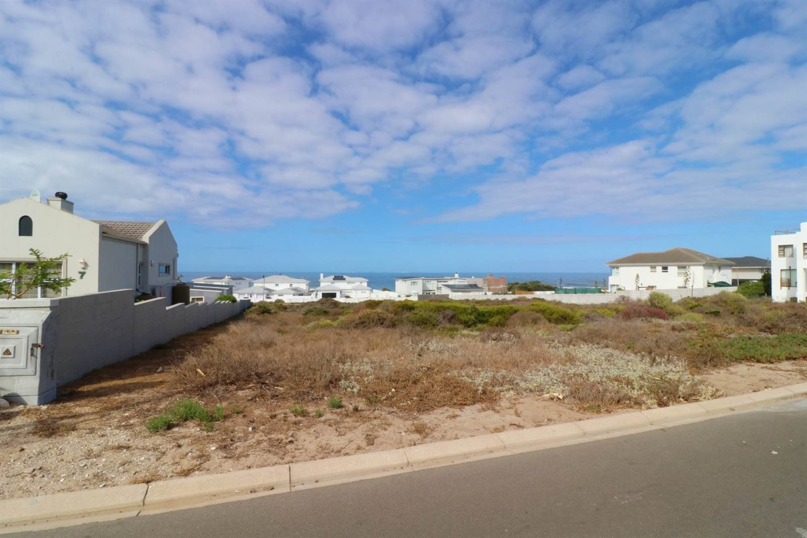 852 m² Land available in Yzerfontein photo number 14