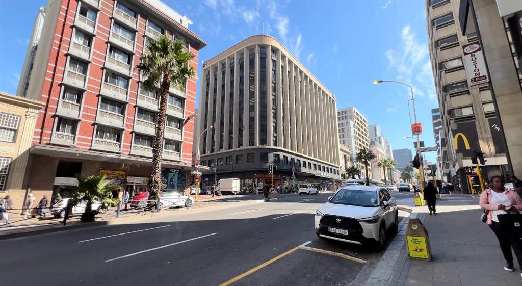 226  m² Retail Space in Cape Town City Centre photo number 1