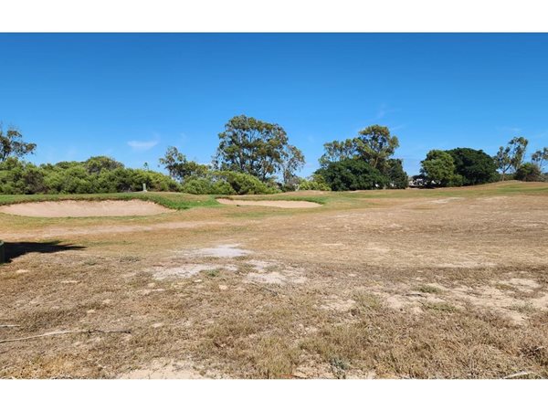 565 m² Land available in Shelley Point