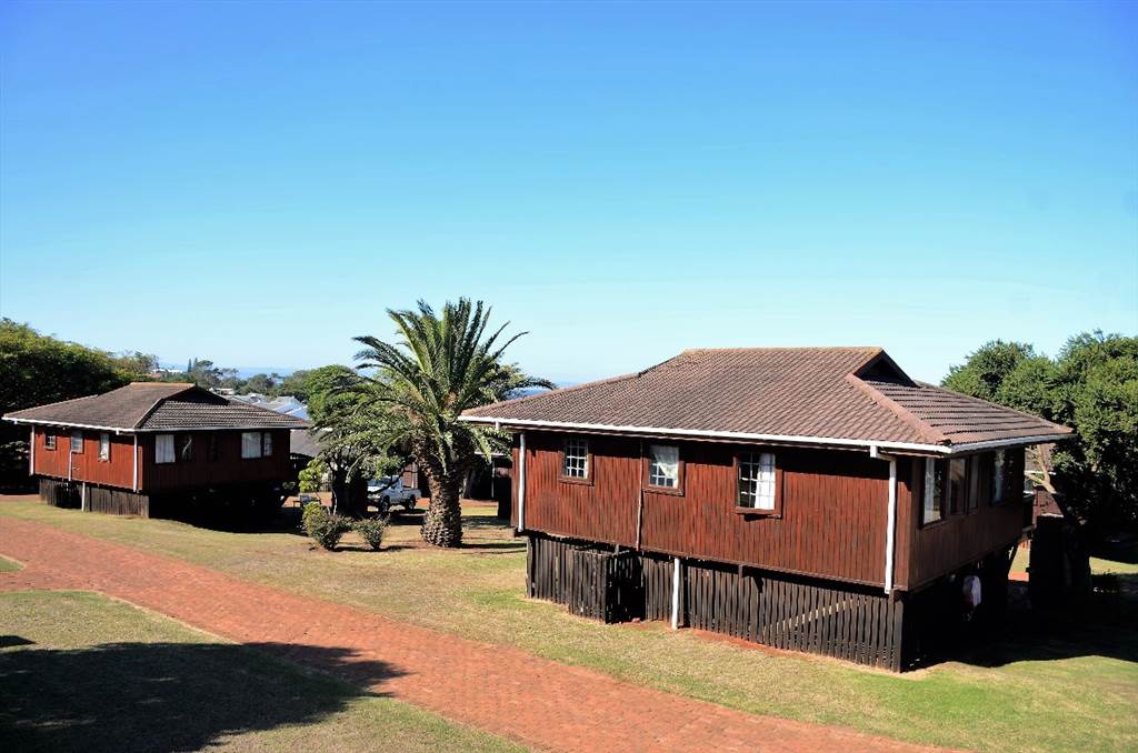 28 Bed House in Jeffreys Bay photo number 28