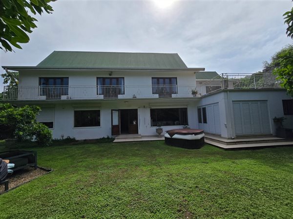 4 Bedroom House 4 Bedroom House