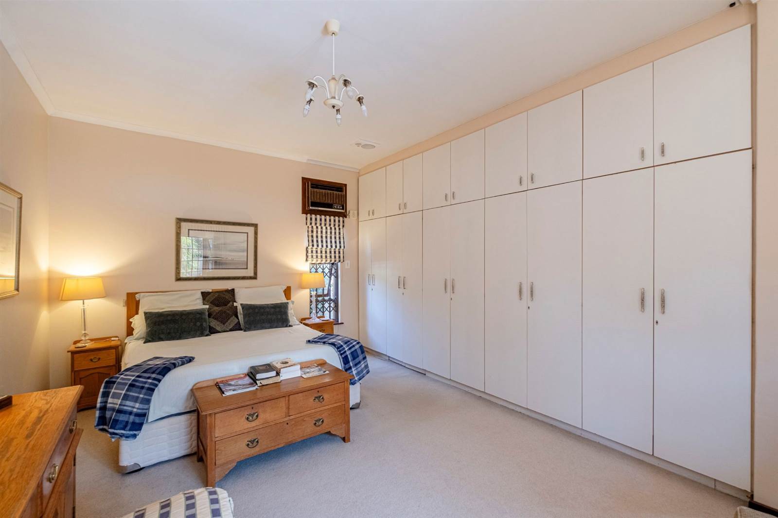3 Bed Townhouse in Walmer photo number 19