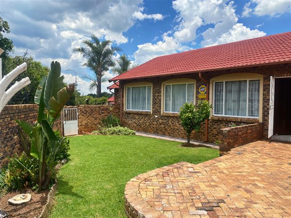 Weltevreden Park: Property and houses to rent | Private Property